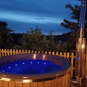  Campsite Norwell View Farm Glamping With Hot Tubs